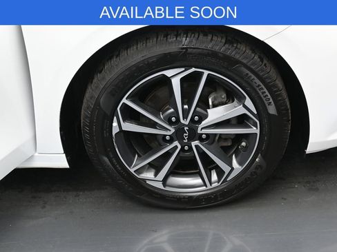 Used 2022 Kia Forte LXS FWD image 33