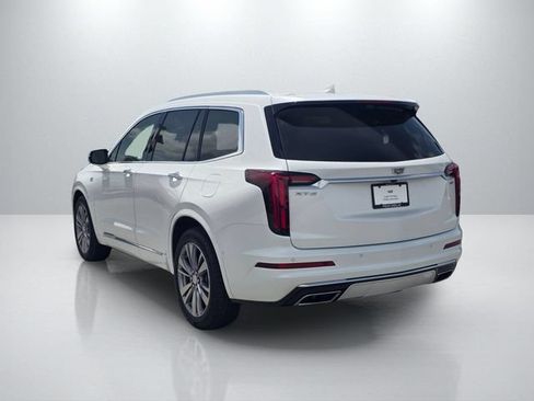 Used 2024 Cadillac XT6 Premium Luxury w/ Technology Package FWD image 8
