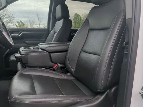 Certified 2025 GMC Sierra 1500 SLT AWD/4WD image 13