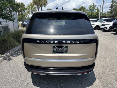 Used 2025 Land Rover Range Rover Autobiography AWD/4WD image 7