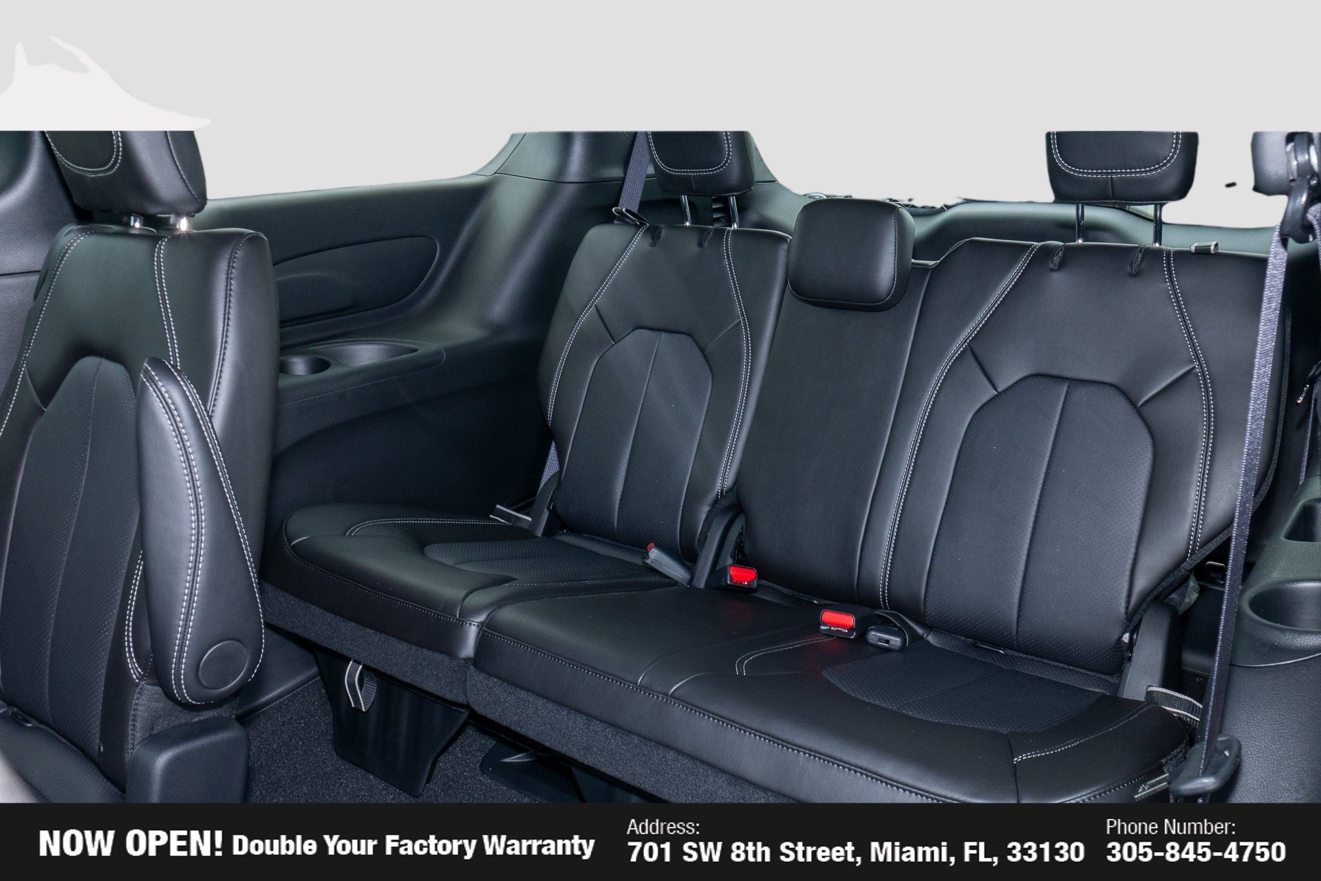New 2027 Chrysler Pacifica Select FWD image 19