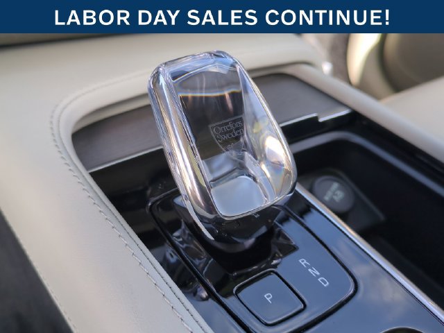 Certified 2024 Volvo XC90 B6 Ultimate w/ Protection Package Premier AWD/4WD image 19