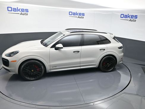 Used 2021 Porsche Cayenne GTS image 51