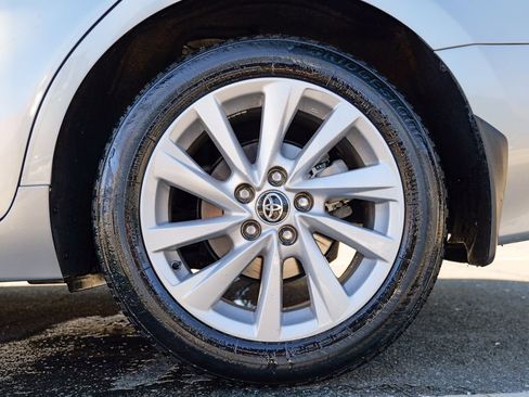 Used 2022 Toyota Camry LE w/ Carpet Mat Package (TMS) image 13