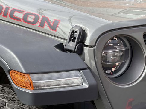 Used 2019 Jeep Wrangler Unlimited Rubicon AWD/4WD image 10