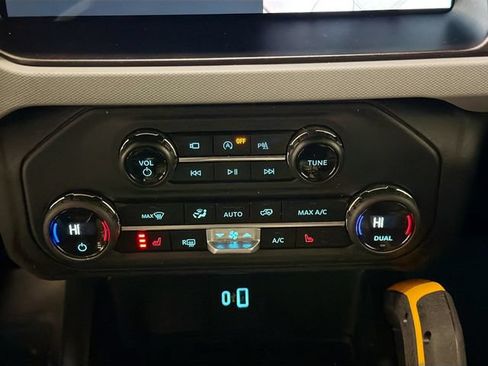 Used 2023 Ford Bronco Badlands AWD/4WD image 15