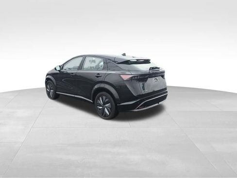 Used 2023 Nissan Ariya AWD image 3