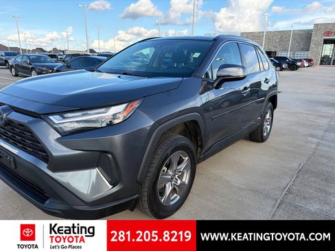 Used 2024 Toyota RAV4 LE AWD/4WD image 7