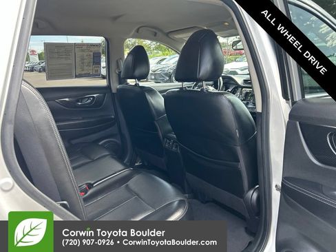 Used 2018 Nissan Rogue SL AWD/4WD image 15