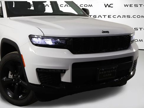 Used 2023 Jeep Grand Cherokee L Limited w/ Black Appearance Package image 52