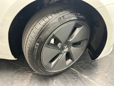 Used 2021 Tesla Model 3 Standard Range Plus RWD image 32