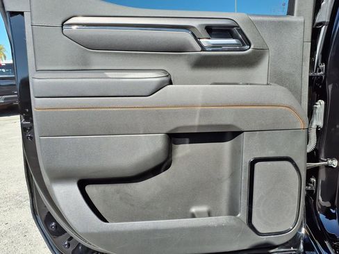 Used 2025 GMC Sierra 1500 AT4 w/ AT4 Preferred Package image 22