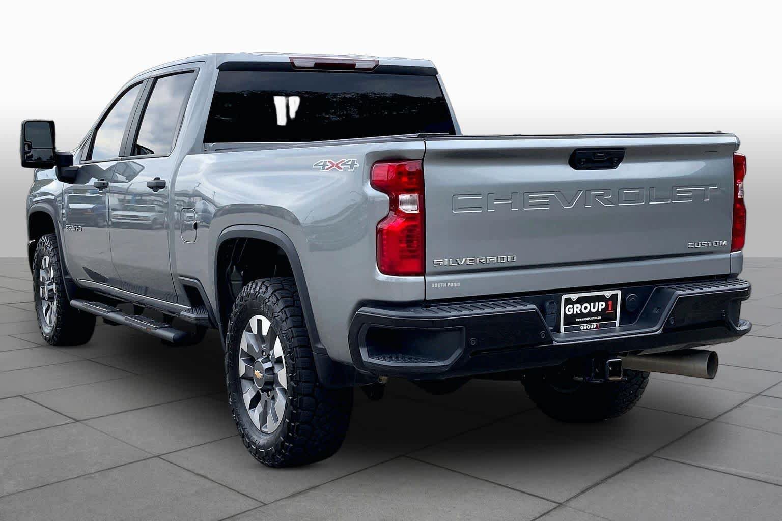 Used 2024 Chevrolet Silverado 2500 Custom w/ Custom Value Package AWD/4WD image 12