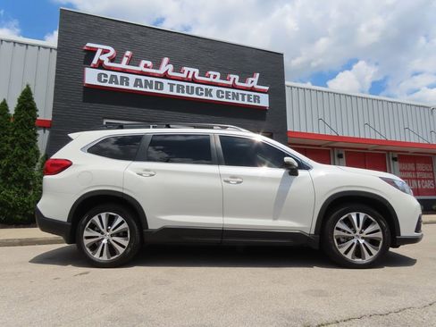 Used 2022 Subaru Ascent Limited AWD/4WD image 3