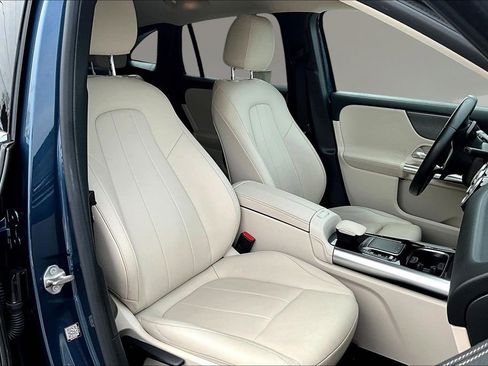 Used 2022 Mercedes-Benz GLA 250 4MATIC image 29