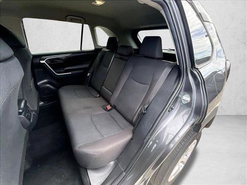 Used 2024 Toyota RAV4 LE FWD image 27