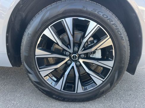 Used 2023 Volvo XC60 B5 Core w/ Protection Package Premier image 33