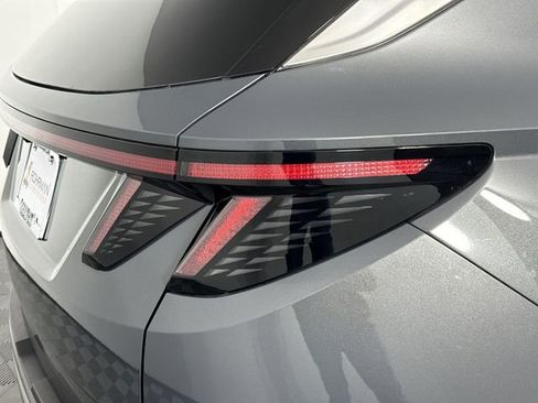 New 2026 Hyundai Tucson Limited image 32