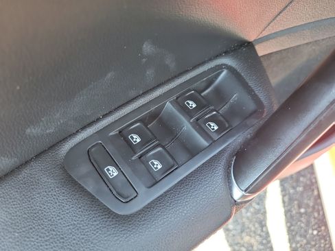 Used 2017 Volkswagen Golf Alltrack SE AWD/4WD image 18