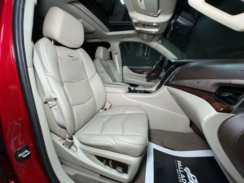 Used 2015 Cadillac Escalade ESV Premium image 53