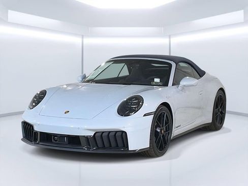Certified 2025 Porsche 911 Carrera 4 GTS AWD/4WD image 1