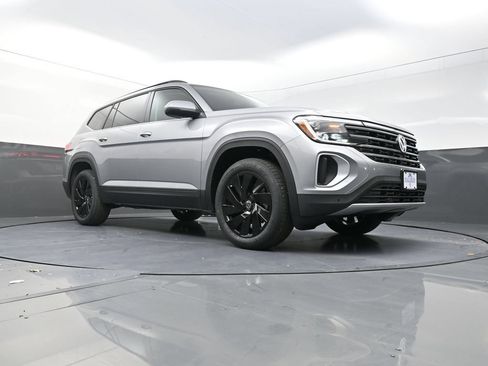 New 2026 Volkswagen Atlas SE AWD/4WD image 21