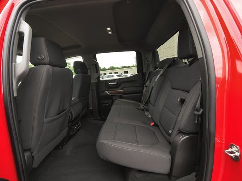 Used 2021 Chevrolet Silverado 1500 RST AWD/4WD image 28