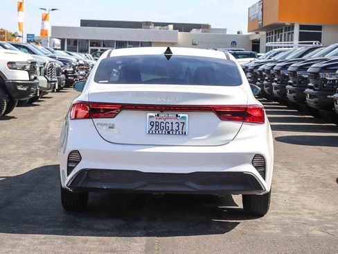 Used 2022 Kia Forte Sedan FWD image 5