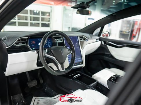 Used 2017 Tesla Model X 100D image 12