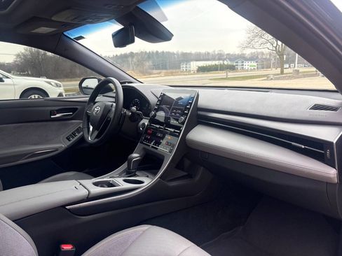 Used 2019 Toyota Avalon XSE w/ All Weather Liner Package image 21