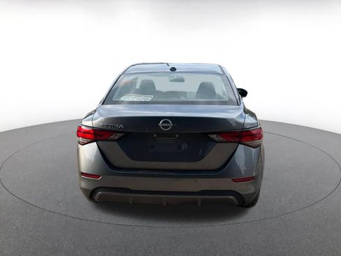 Used 2025 Nissan Sentra SV FWD image 14