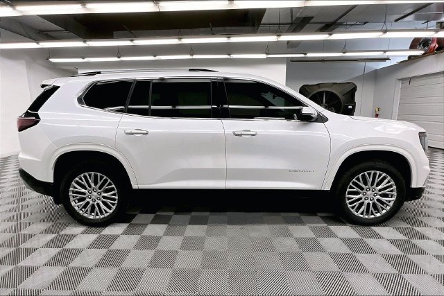Used 2024 GMC Acadia Denali AWD/4WD image 15