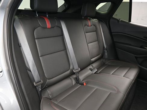 Used 2025 Chevrolet Trax RS w/ Driver Confidence Package image 37