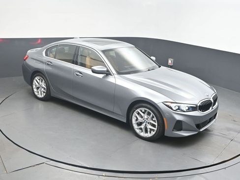 New 2026 BMW 330i Sedan w/ Convenience Package image 37
