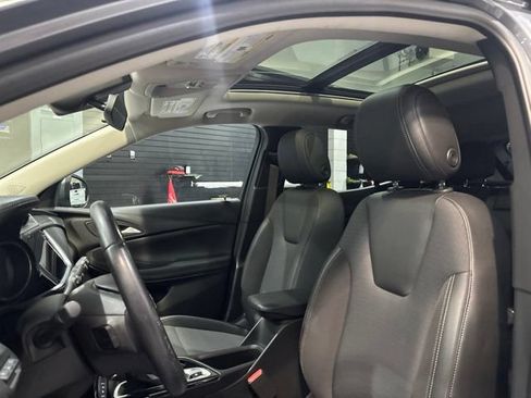 Used 2020 Buick Encore GX Select w/ Experience Buick Package AWD/4WD image 11