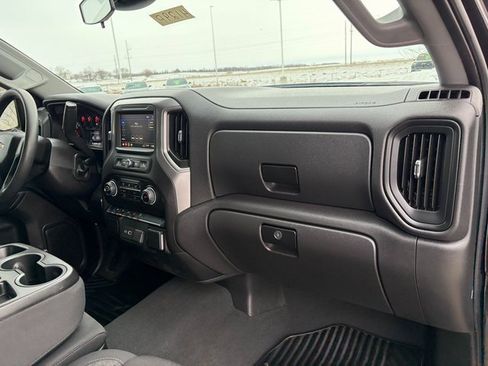 Used 2024 Chevrolet Silverado 1500 Custom image 16