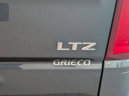 Used 2022 Chevrolet Silverado 1500 LTZ AWD/4WD image 13