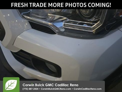 Used 2021 Toyota Tacoma TRD Off-Road w/ Technology Package image 9