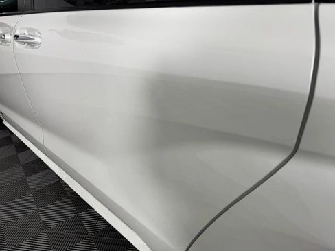 Used 2021 Toyota Sienna XLE image 24