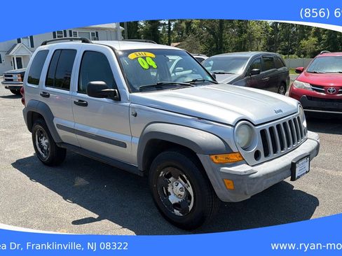 Used 2005 Jeep Liberty Sport AWD/4WD image 3