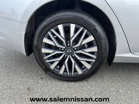 Certified 2024 Nissan Altima 2.5 SV w/ SV Premium Package AWD/4WD image 27