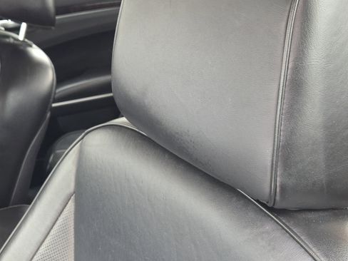 Used 2019 Chrysler 300 Limited image 16