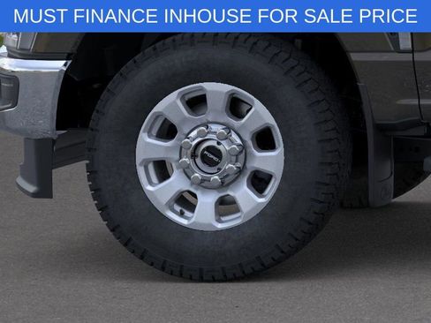 New 2025 Ford F350 XLT w/ FX4 Off-Road Package image 19