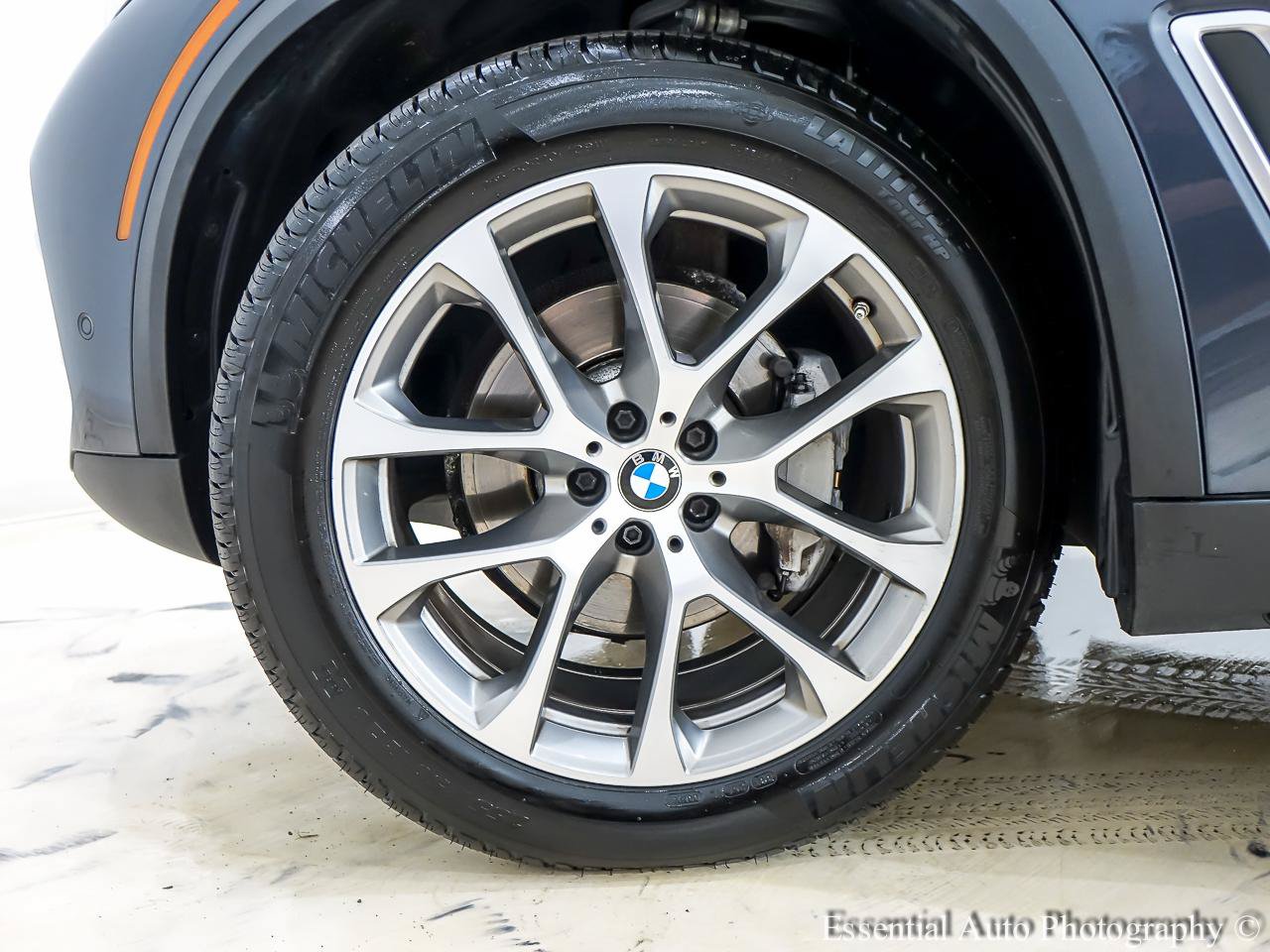 Used 2021 BMW X5 xDrive40i w/ Convenience Package AWD/4WD image 12