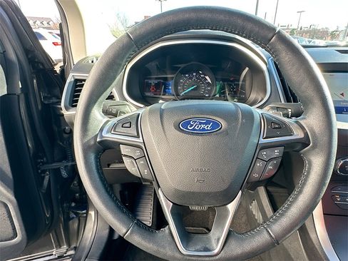Used 2020 Ford Edge SEL w/ Convenience Package image 18