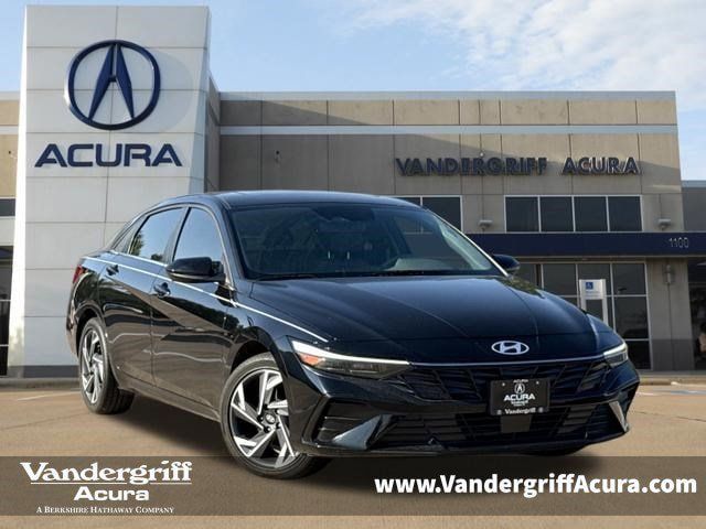 Used 2025 Hyundai Elantra SEL FWD image 1