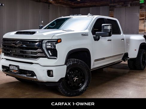 Used 2024 Chevrolet Silverado 3500 High Country w/ High Country Premium Package image 5