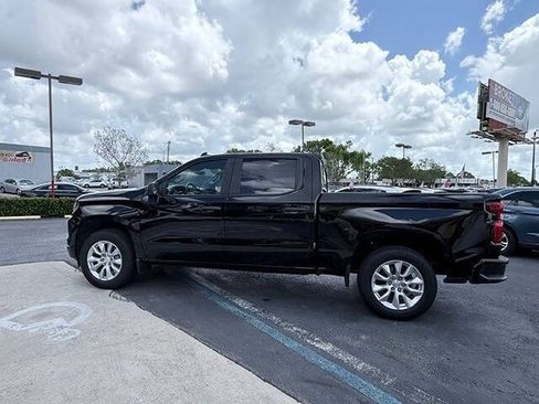 Used 2022 Chevrolet Silverado 1500 Custom RWD image 4