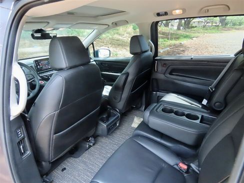 Used 2026 Honda Odyssey EX-L image 17
