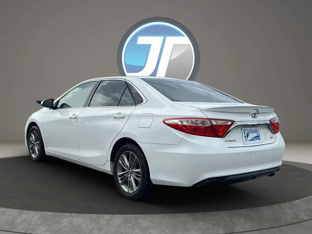 Used 2017 Toyota Camry SE FWD image 40